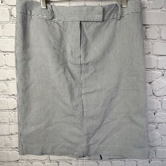 Talbots Classic Seersucker Stripe Pencil Skirt Womens Size 12 Blue Cotton - Picture 2 of 5